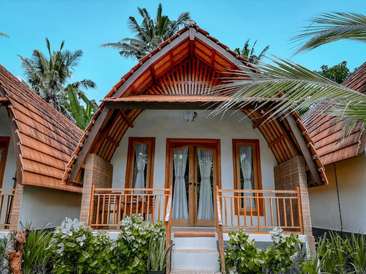 Mertha Sari Resto & Bungalow Klungkung エクステリア 写真