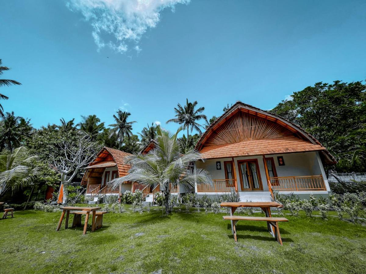 Mertha Sari Resto & Bungalow Klungkung エクステリア 写真